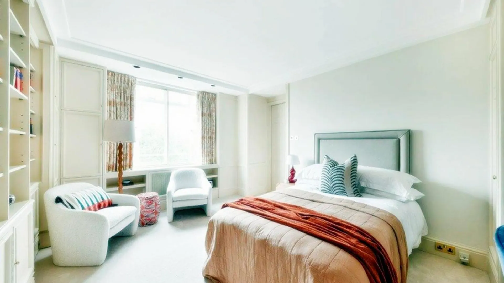شقة Well-Maintained 4-Bedroom Flat With Full Amenities لندن المملكة المتحدة